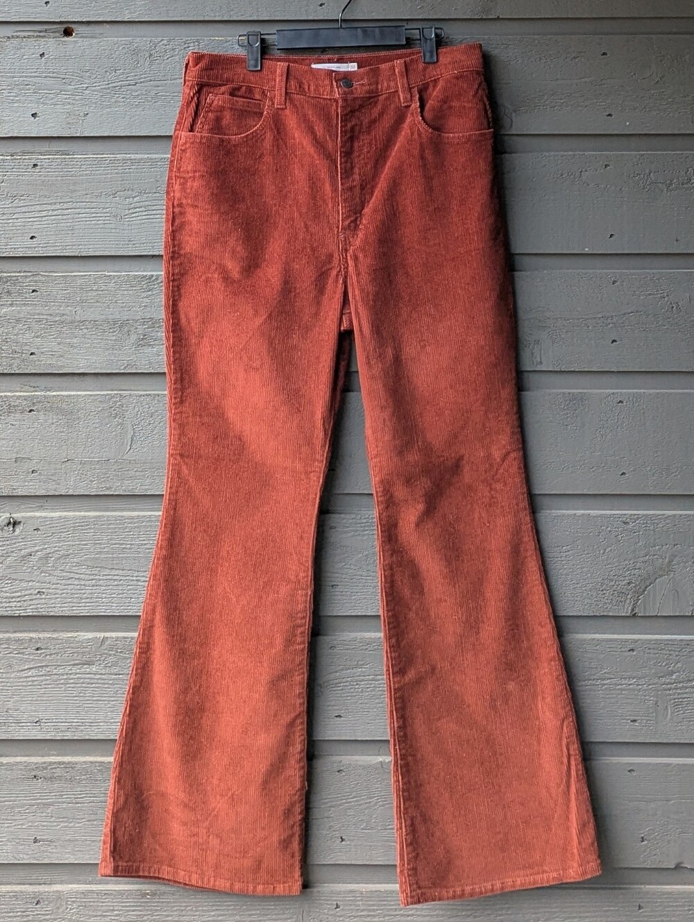 Levi's Premium 70s High Flare Rust High-Waisted Corduroy Pants Size 32
